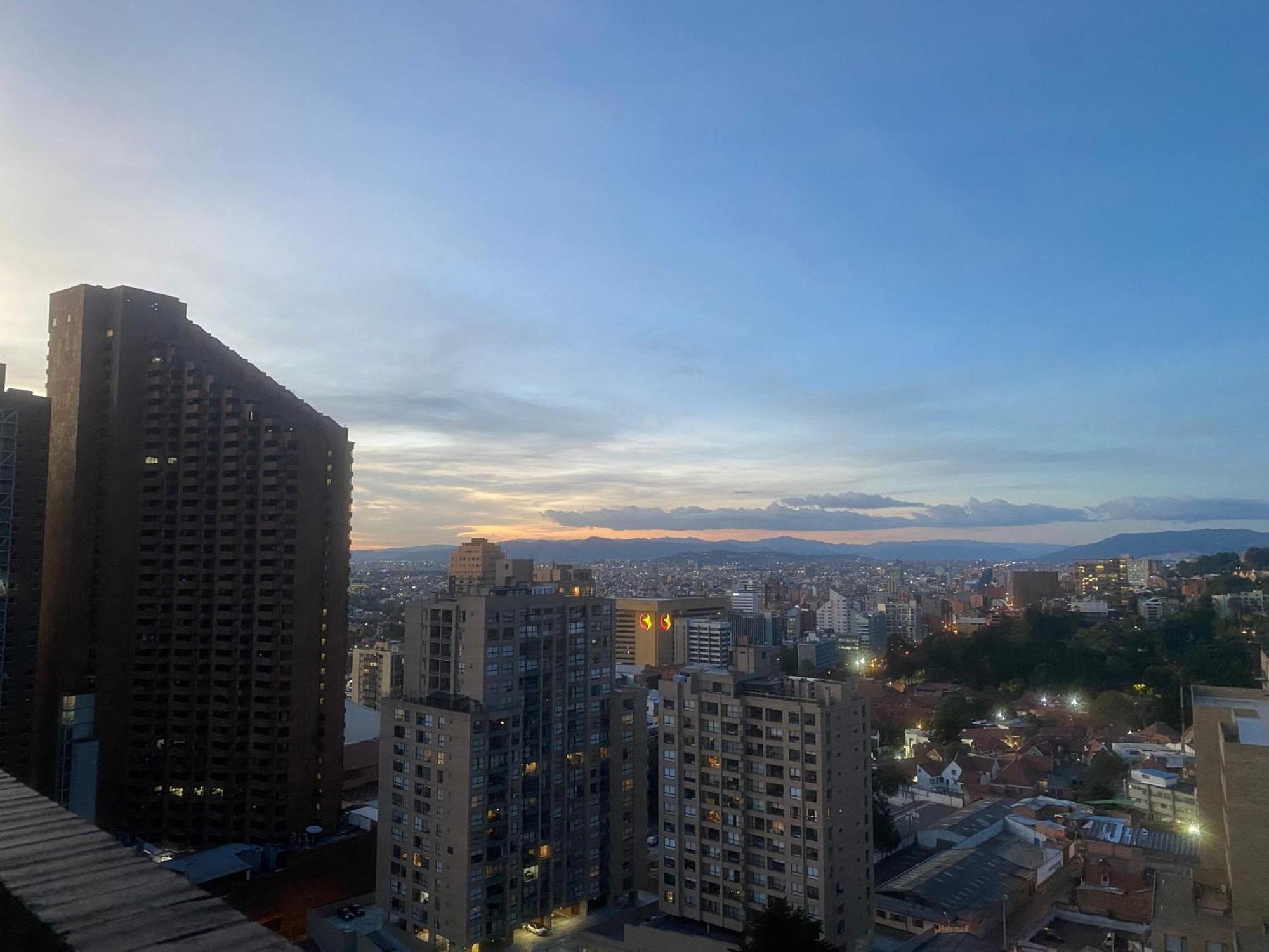 Loft Vibrante En Centro Internacional Apartment Bogota Exterior photo